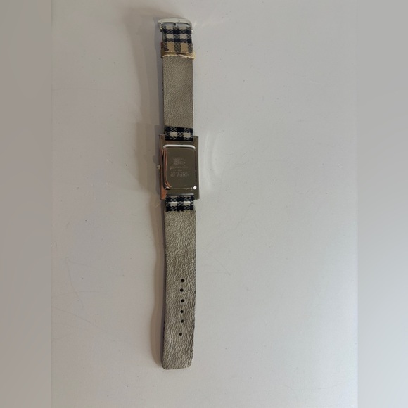 Burberry Vintage Watch - Picture 5 of 5